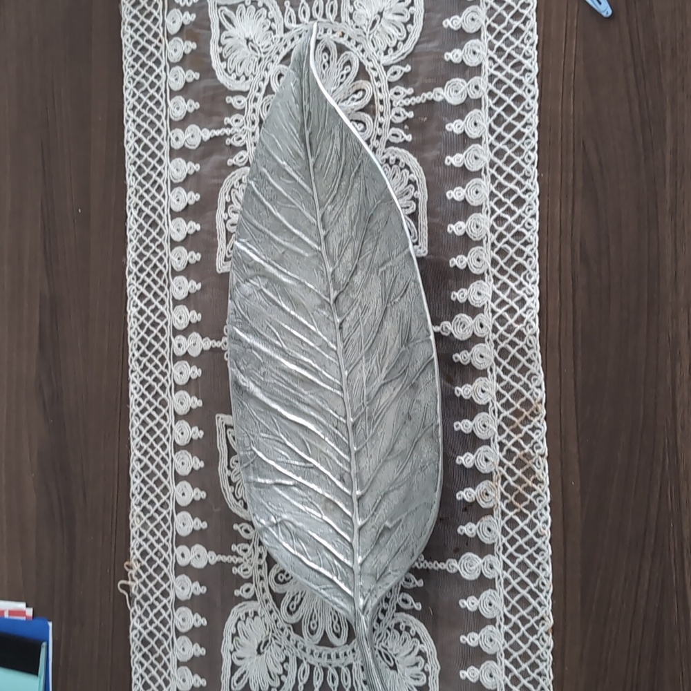 Martha Stewart decorational Aluminum center piece tray - Picture 2 of 7